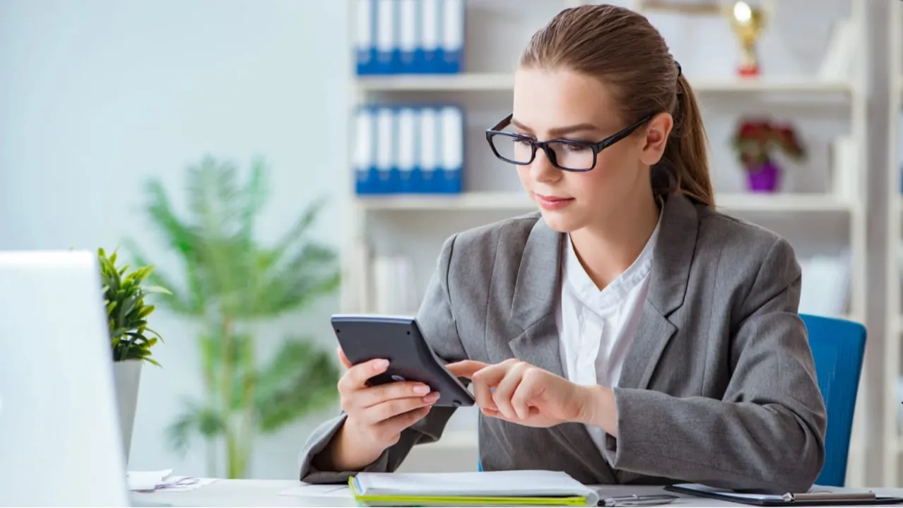 Akuntansi Keloola: Masa Depan Keuangan Bisnis Telah Tiba!