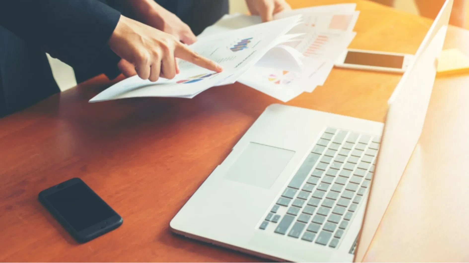 Mengapa Sistem ERP Keuangan Menjadi Alat Bertahan Hidup bagi Perusahaan Modern