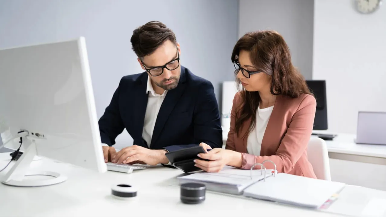 Struggling with Finances? Here’s Why You Should Use Accounting Software!