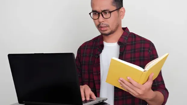 Why Monthly Bookkeeping is Considered Risky by Financing Institutions