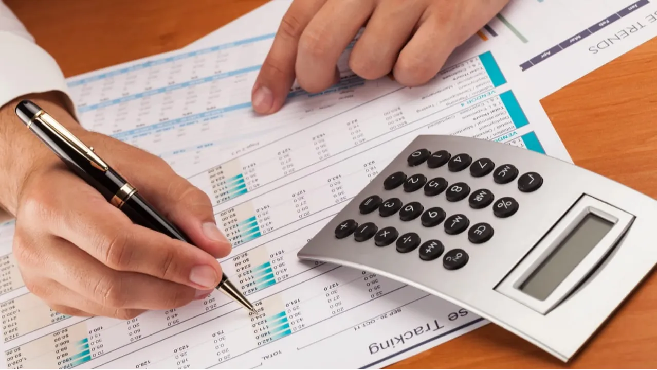 The #1 Accounting Mistake That Could Ruin Your Finances!