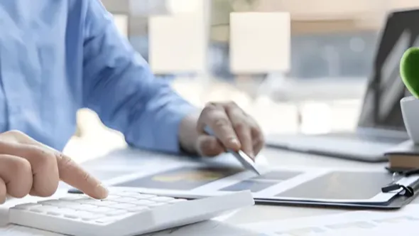 The Relationship Between Cashflow, Bookkeeping, and Loan Default Risk